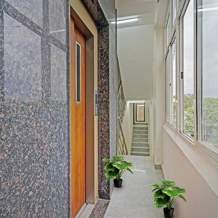 Super Townhouse 1096 Hotel Redfox Nungambakkam Near Apollo & Shankar Nethralaya Hospital Chennai Luaran gambar
