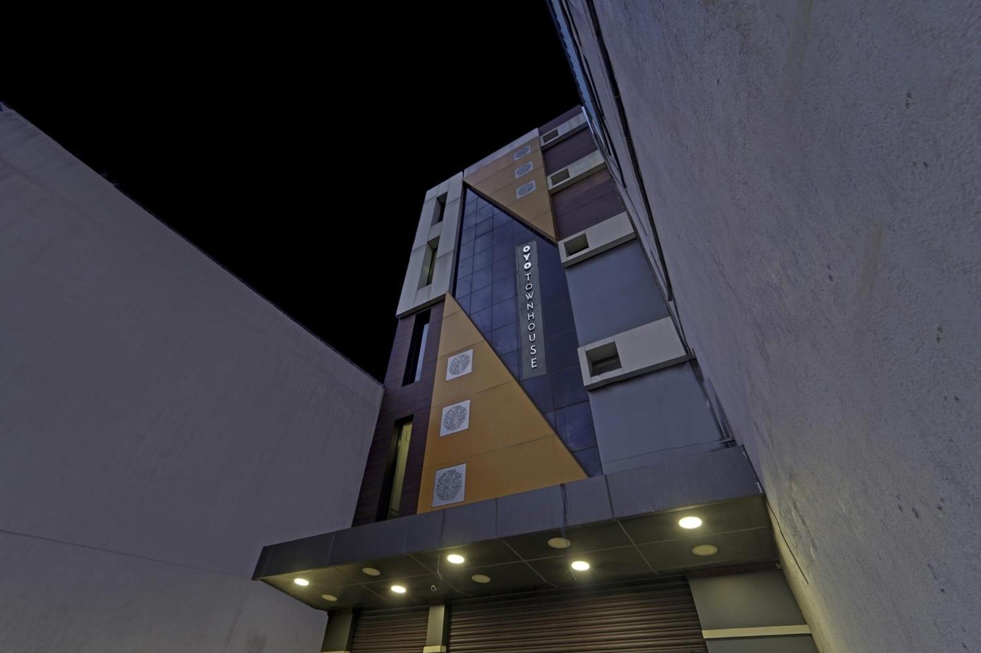 Super Townhouse 1096 Hotel Redfox Nungambakkam Near Apollo & Shankar Nethralaya Hospital Chennai Luaran gambar
